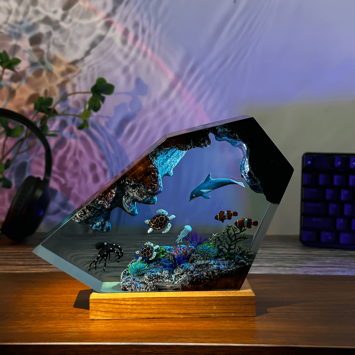 Handmade Ocean Cave Resin Wood Night Light – Custom Marine Life Epoxy Lamp