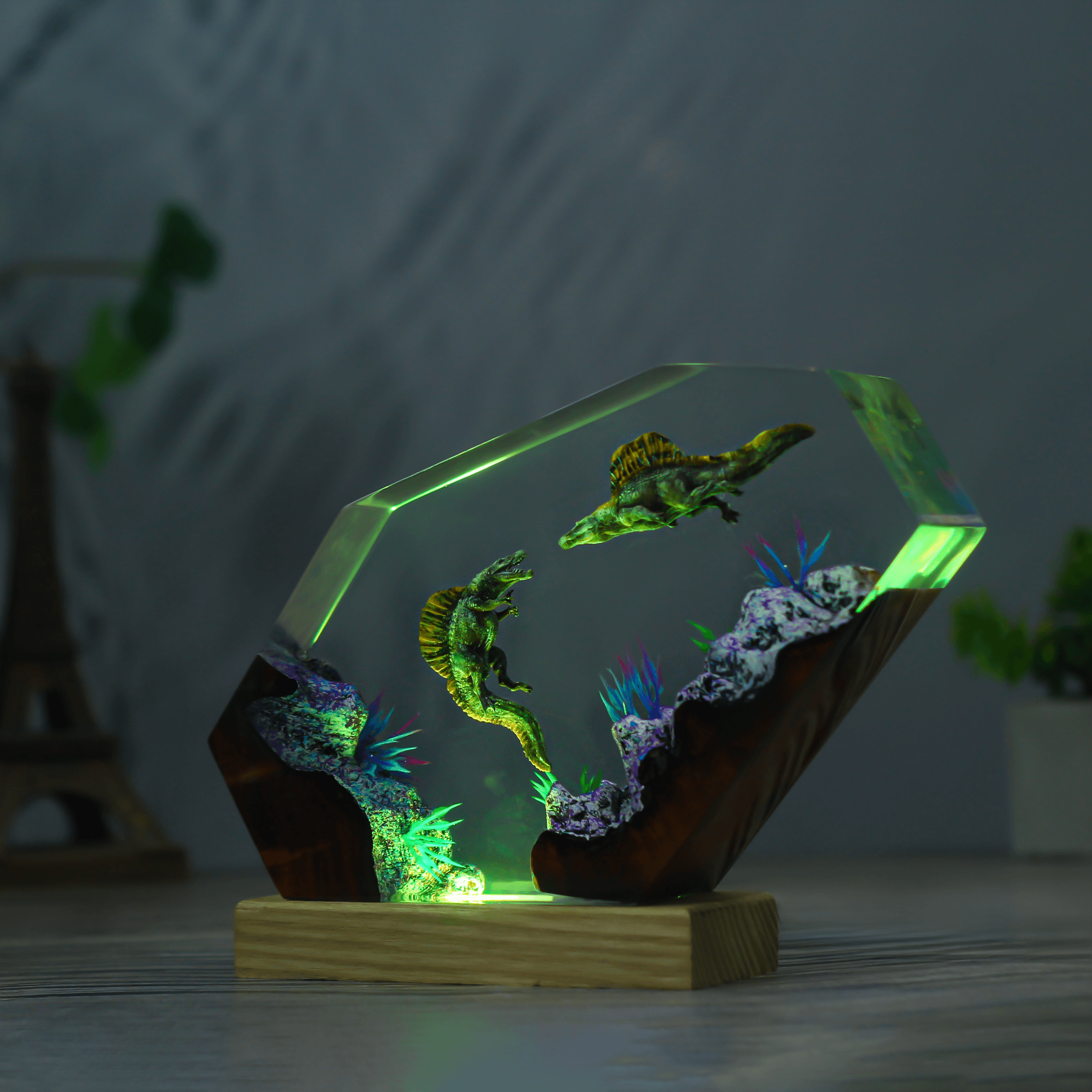 Artistic Resin Spinosaurus LED Lamp – Unique Prehistoric Decorative Design - View 1