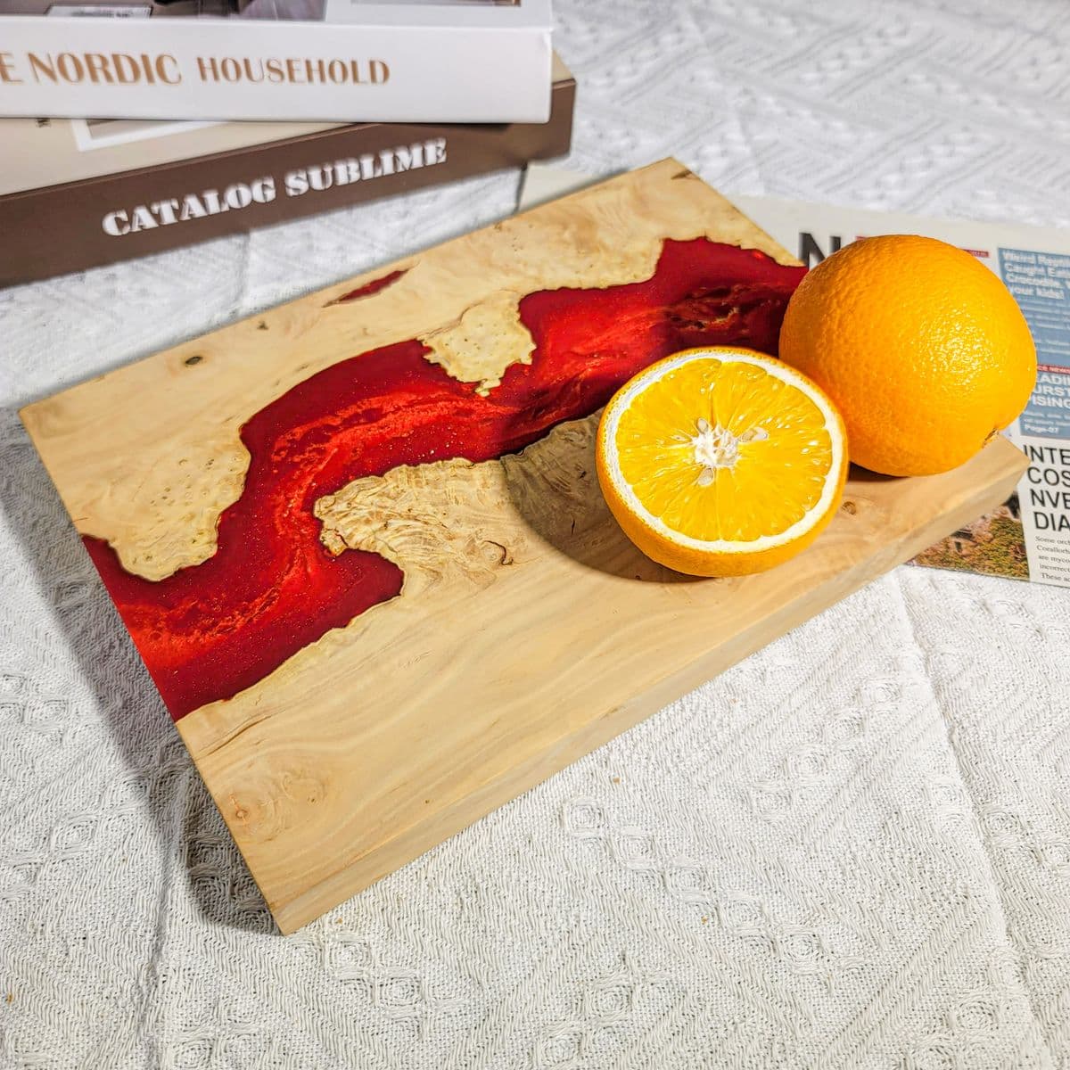 Thớt Gỗ Resin Dòng Chảy Đỏ Nghệ Thuật – Thớt Handmade Phong Cách Lava